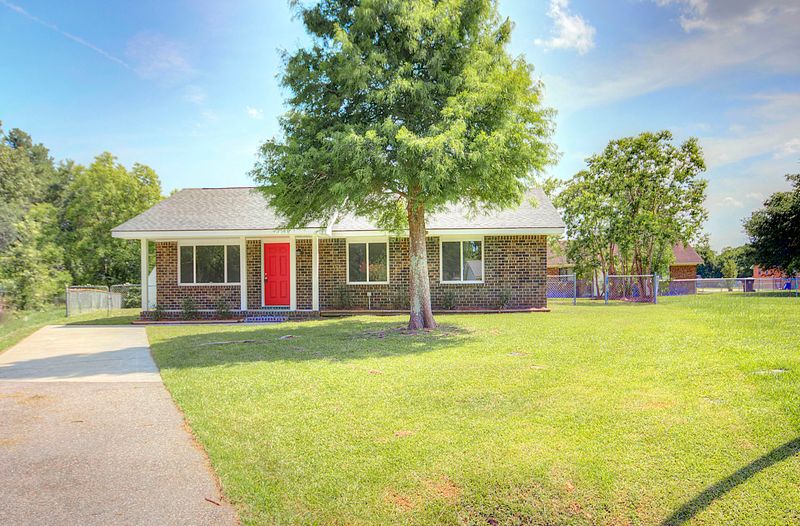 1114 Garfield St, Moncks Corner, SC 29461