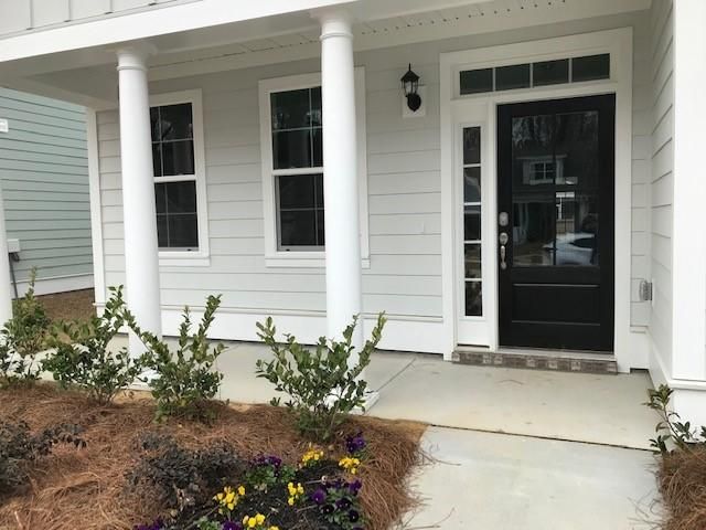 135 Longdale Dr, Summerville, SC 29483