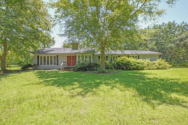 1701 Cooper Store Rd, Moncks Corner, SC 29461