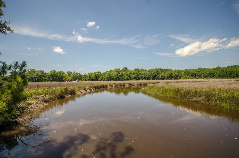 8627 Doar Rd, Awendaw, SC 29429