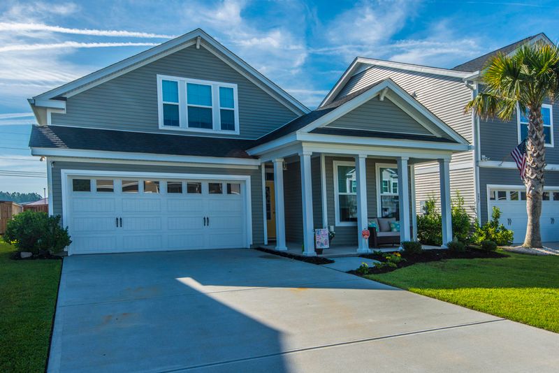229 Palmetto Walk Dr, Summerville, SC 29486