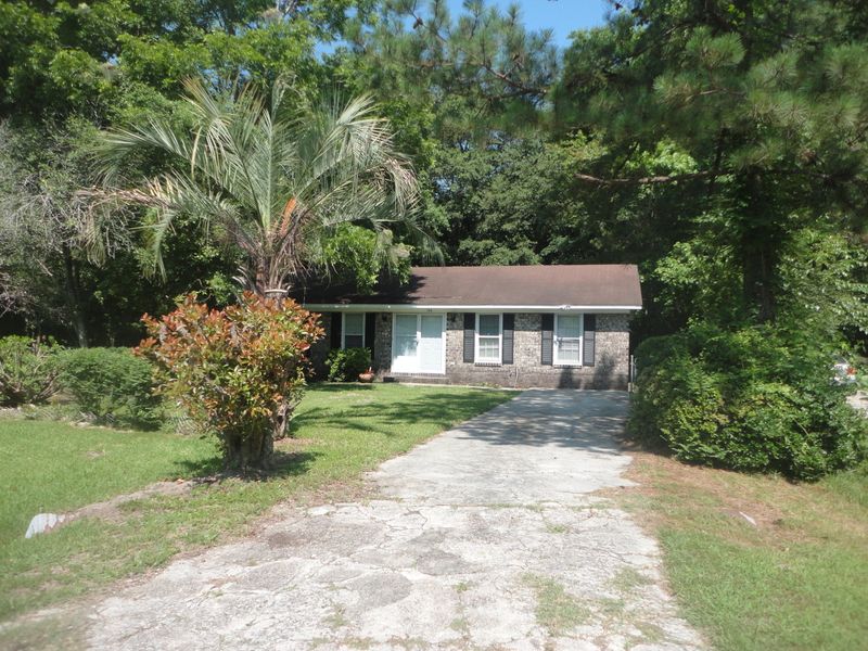 104 Cherry Pl, Summerville, SC 29483