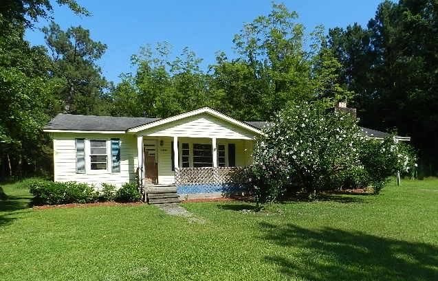 1820 Hoodtown Rd, Saint Stephen, SC 29479