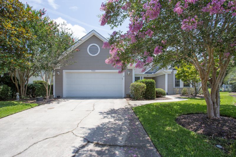 9081 Hadley Ct, North Charleston, SC 29406