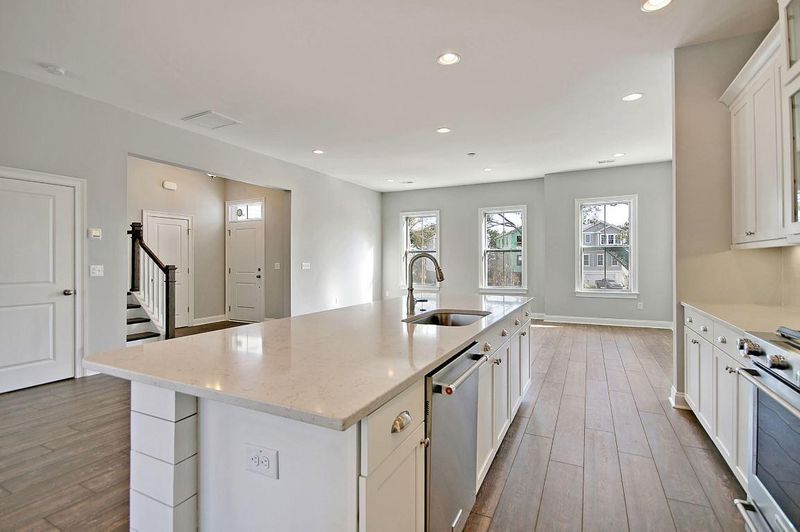 133 Alder Cir, Charleston, SC 29412