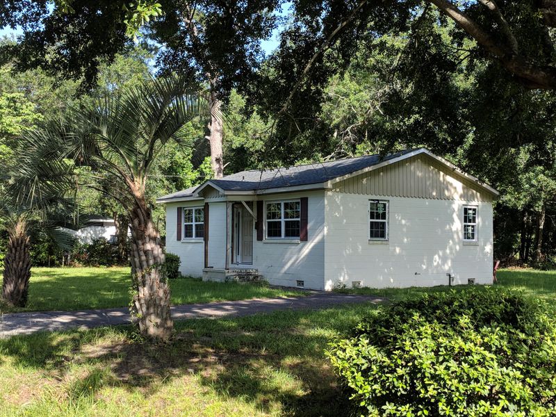 104 Wilmer Ave, Goose Creek, SC 29445