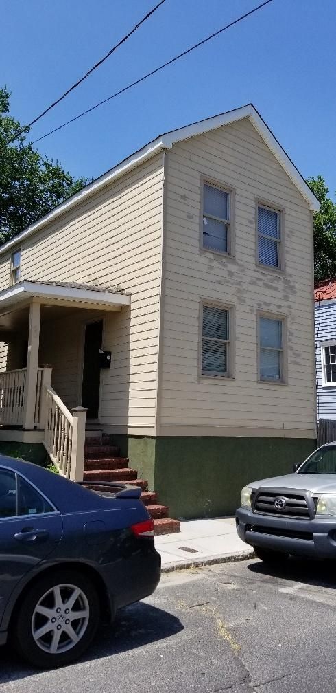 60 South St, Charleston, SC 29403
