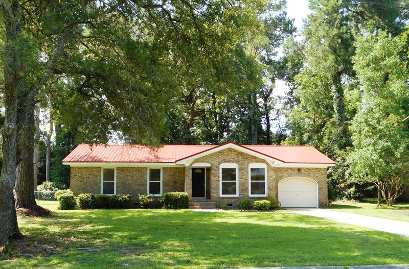106 Niblick Rd, Summerville, SC 29483