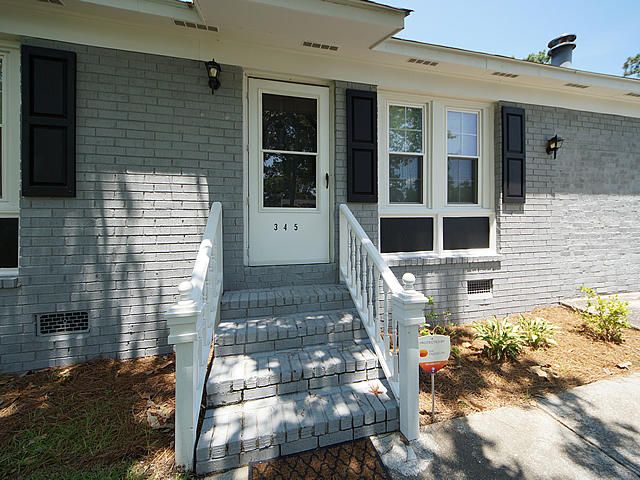 345 Water Oak Dr, Goose Creek, SC 29445