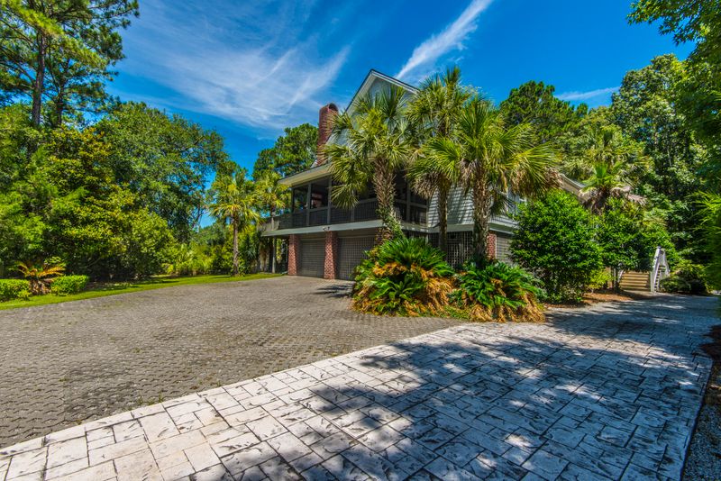 683 Faulkner Dr, Mount Pleasant, SC 29466