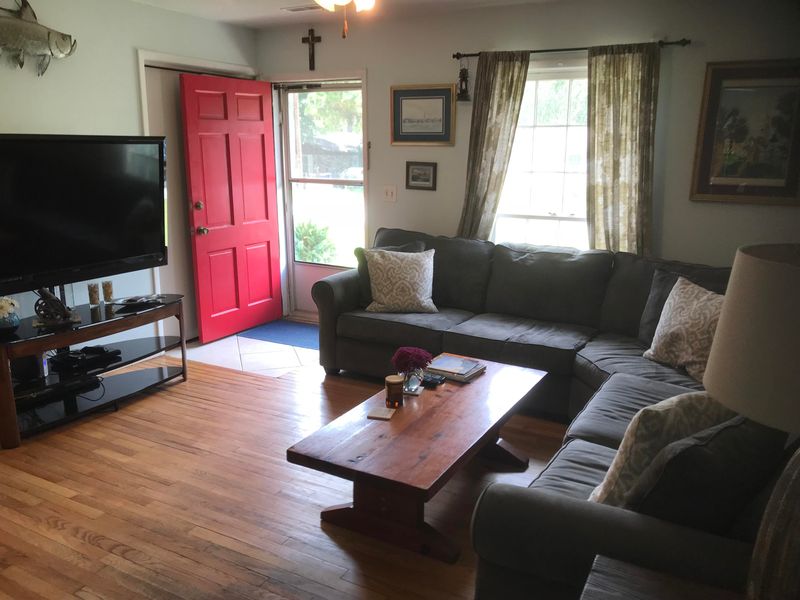 825 Armsway St, Mount Pleasant, SC 29464