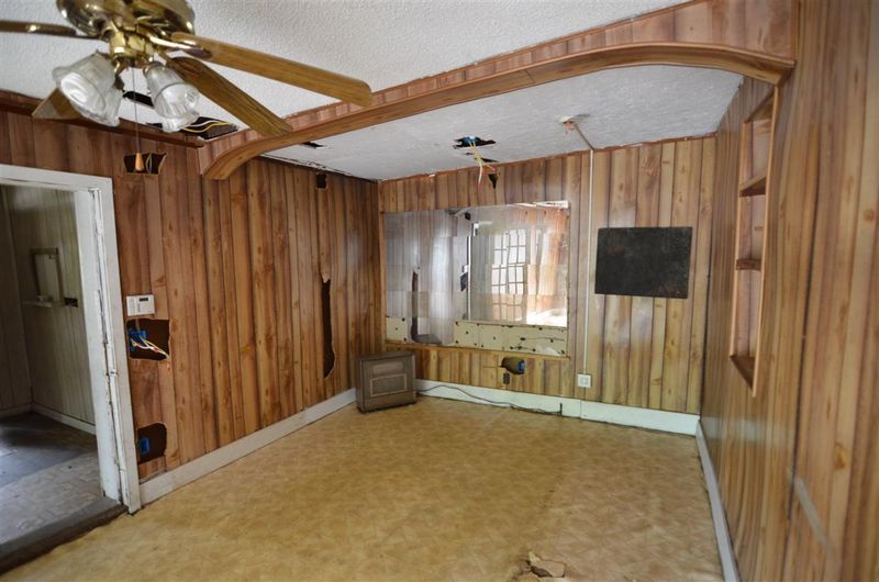 1935 Gumwood Blvd, North Charleston, SC 29406
