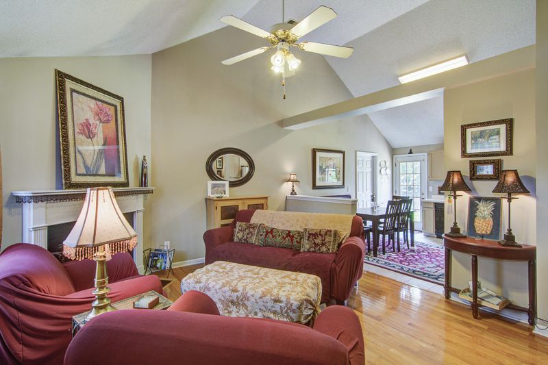 1092 Old Battery Cir, Charleston, SC 29412
