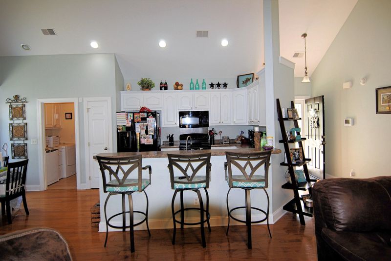 500 Hill St, Moncks Corner, SC 29461