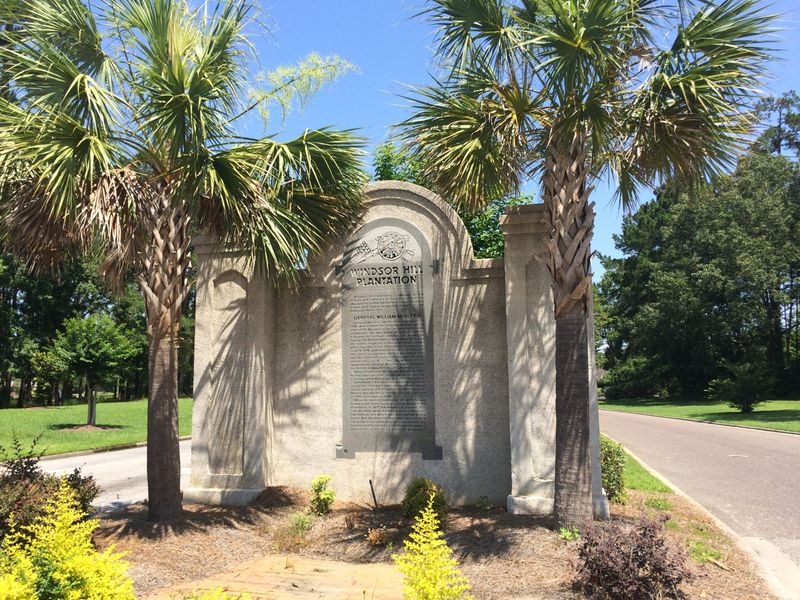 8405 Old Carriage Ct, North Charleston, SC 29420