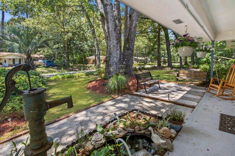 5928 Lola Dr, Ravenel, SC 29470