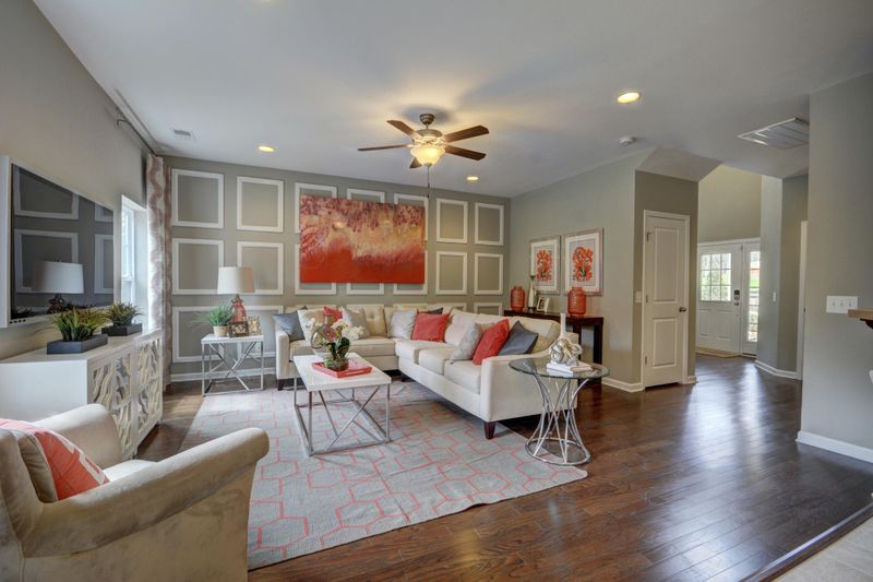 212 Firewheel Ct, Summerville, SC 29486