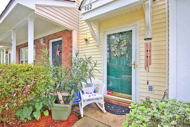 902 Elm Hall Cir, Summerville, SC 29483