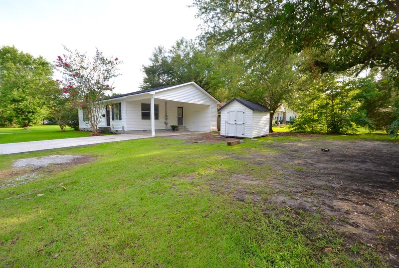 96 Dehay St, Moncks Corner, SC 29461
