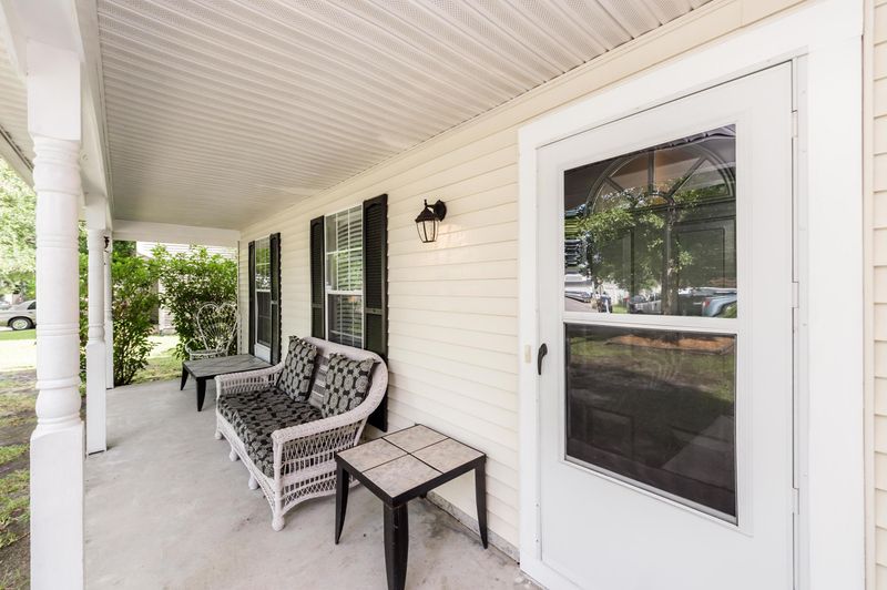 8414 Scotts Mill Dr, Charleston, SC 29420