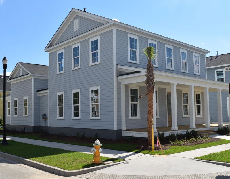 305 Greenhouse, Summerville, SC 29485