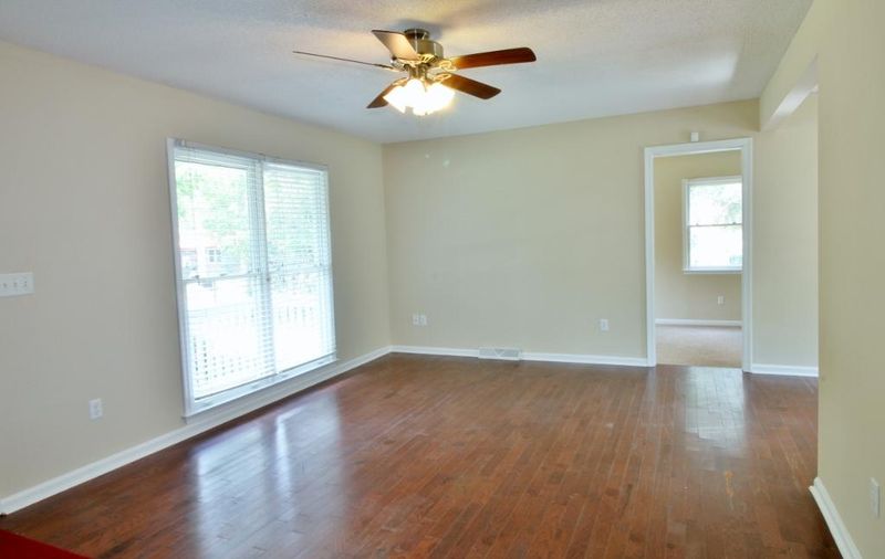 101 Gardenia Dr, Moncks Corner, SC 29461