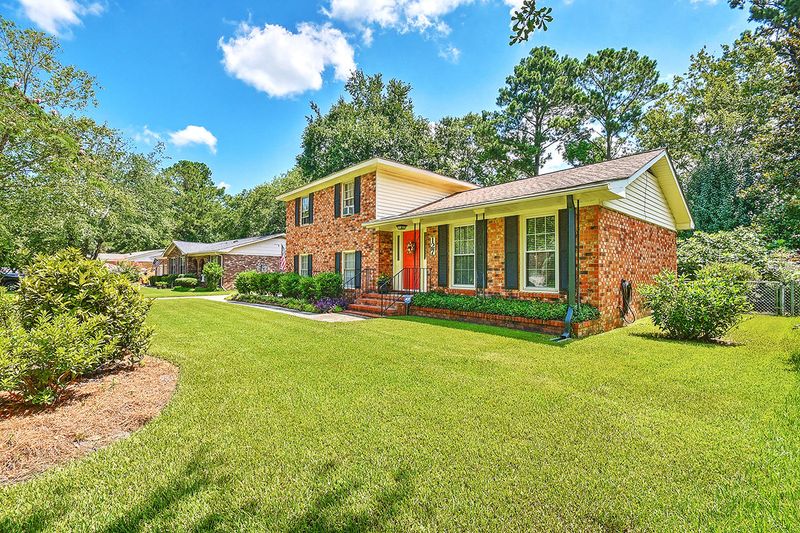127 Three Wood Ln, Summerville, SC 29483