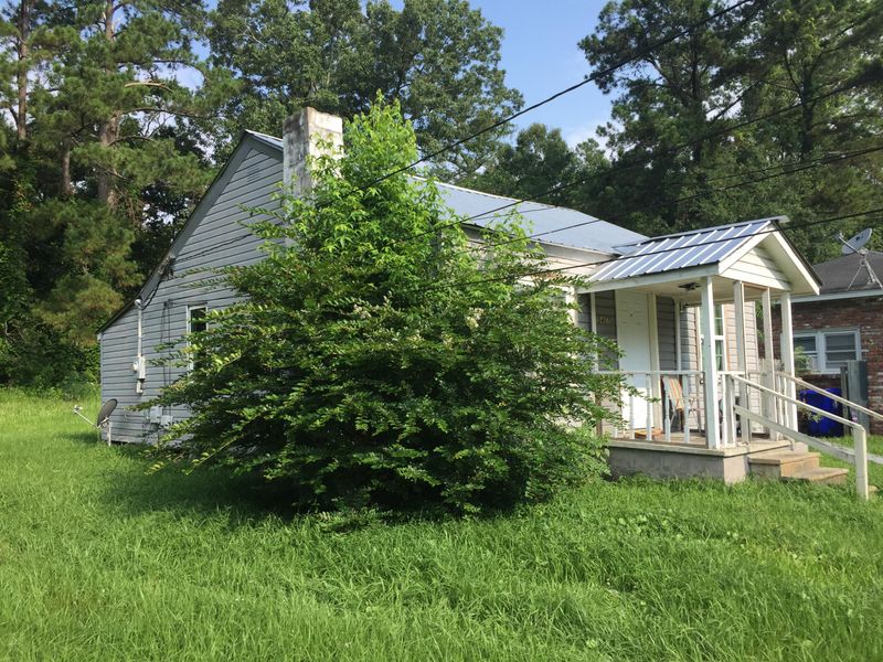 5427 Pennsylvania Ave, North Charleston, SC 29406