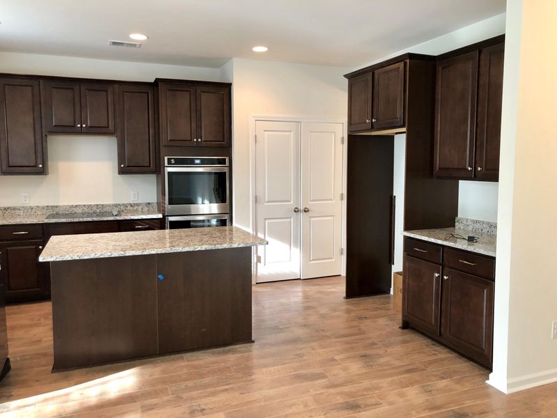 1374 Hermitage Ln, Ladson, SC 29456