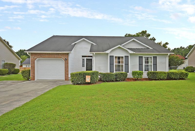 206 Persimmon Cir, Goose Creek, SC 29445