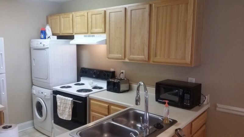 711 Andrea Ln, Hanahan, SC 29410