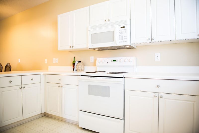 4581 Great Oak Dr, North Charleston, SC 29418