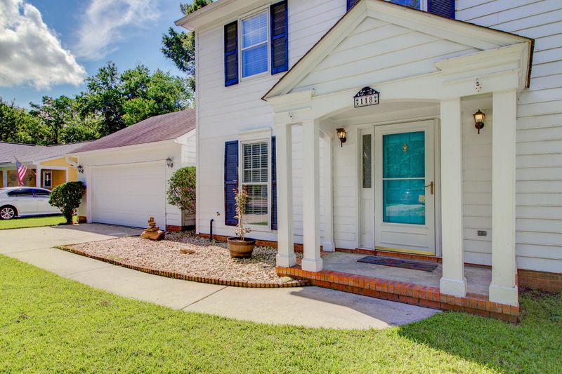 118 Hamlet Rd, Summerville, SC 29485