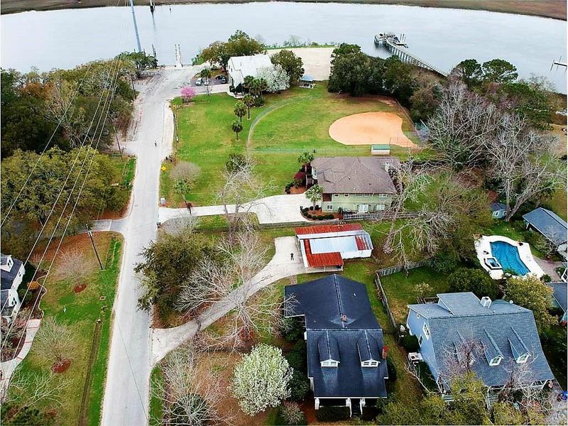 93 Plymouth Ave, Charleston, SC 29412