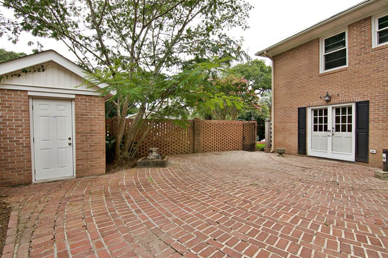 1343 Winchester Dr, Charleston, SC 29407