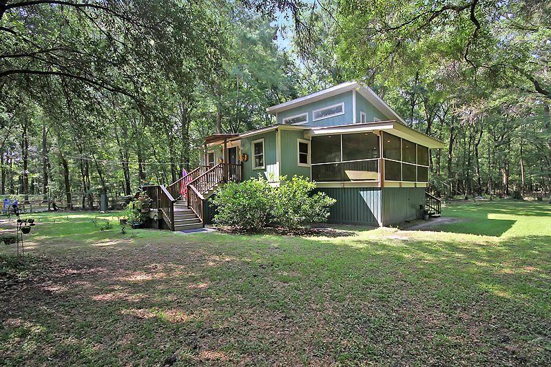 149 Franks Ln, Ridgeville, SC 29472