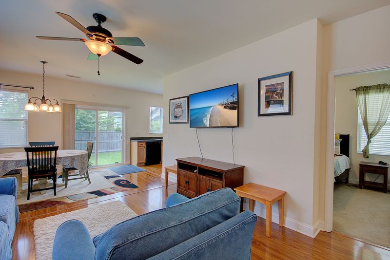 8845 Kellum Dr, North Charleston, SC 29420