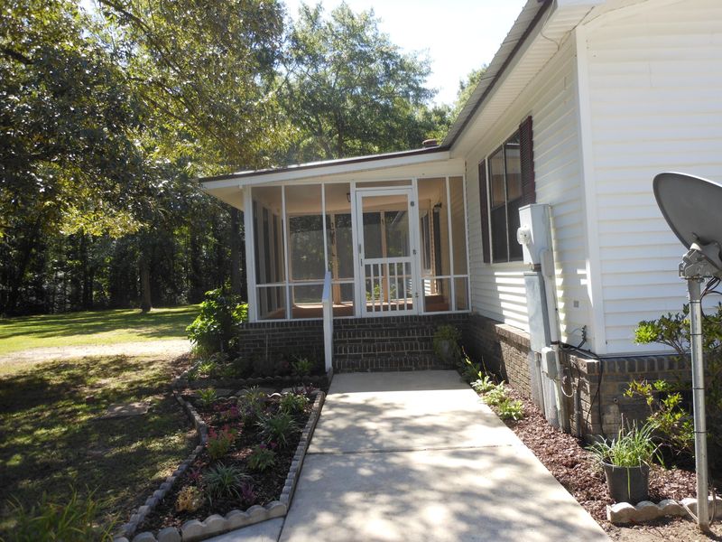 1428 Schurlknight Rd, Saint Stephen, SC 29479