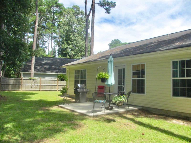 1065 Steelechase Ln, Hanahan, SC 29410