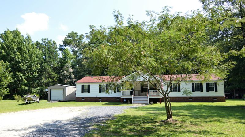 131 Francis Ln, Summerville, SC 29483