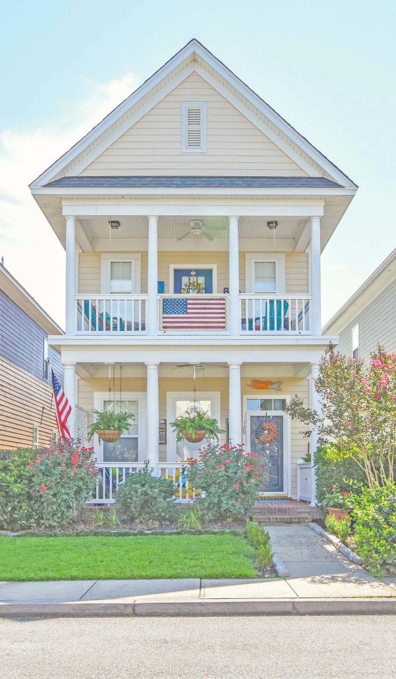 129 Hyacinth St, Summerville, SC 29483