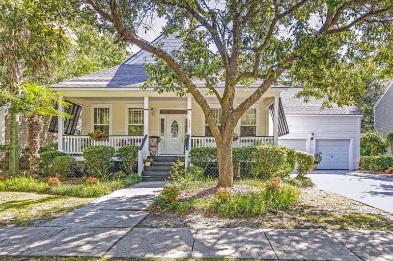 124 Corn Planters St, Daniel Island, SC 29492