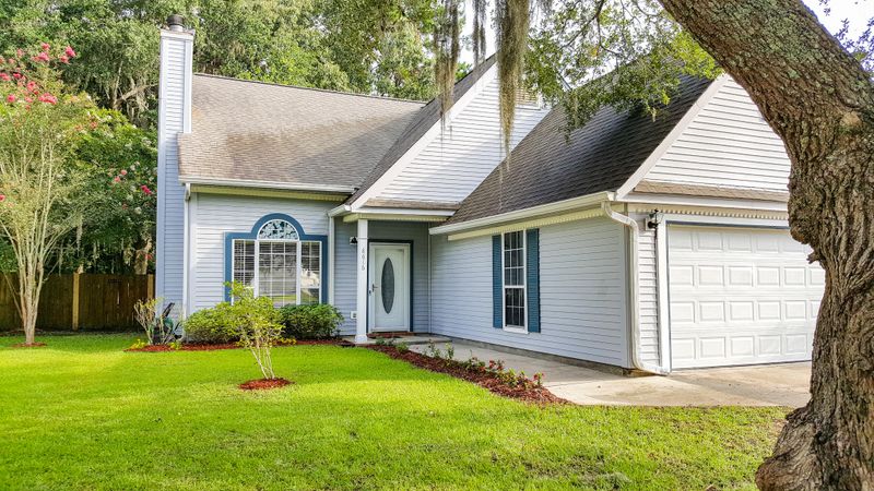 8616 Lindenwood Cir, North Charleston, SC 29420