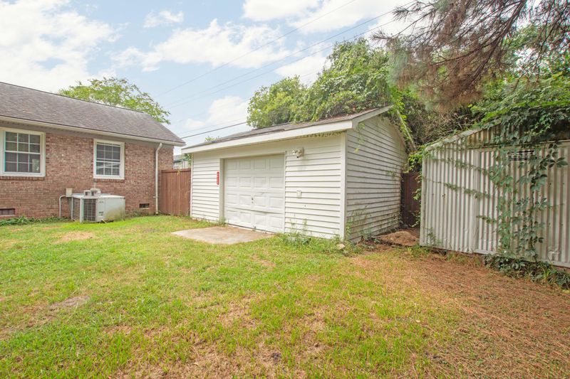 104 Ellen Ct, Summerville, SC 29483