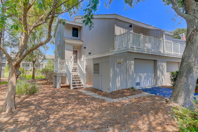 4 Racquet Club, Isle Of Palms, SC 29451