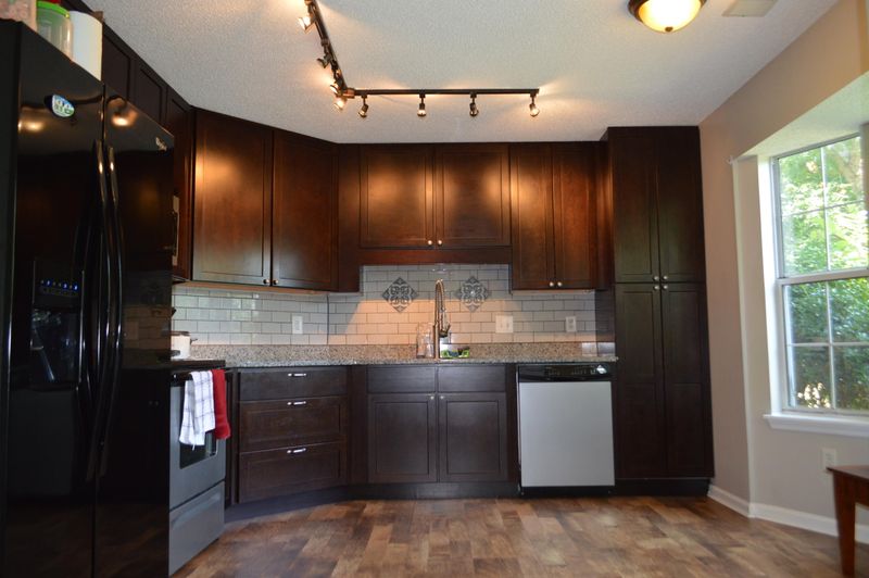 217 Persimmon Cir, Goose Creek, SC 29445