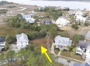 1972 Shields Ln, Mount Pleasant, SC 29466