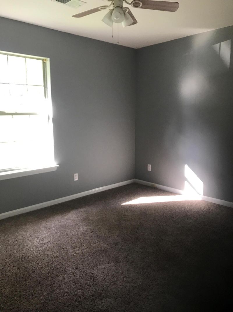 316 Fairlawn Dr, Moncks Corner, SC 29461