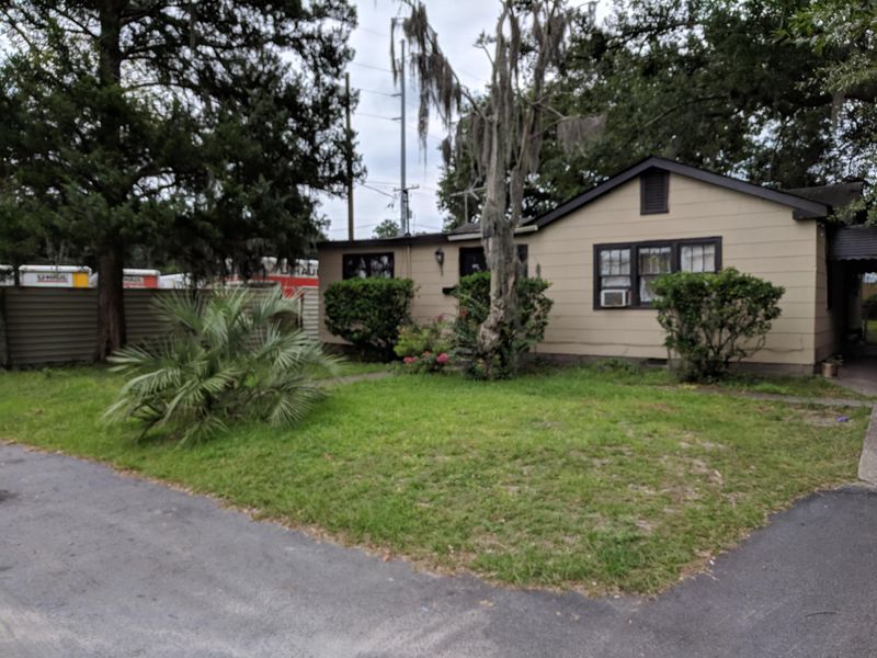 1103 Justice St, North Charleston, SC 29405