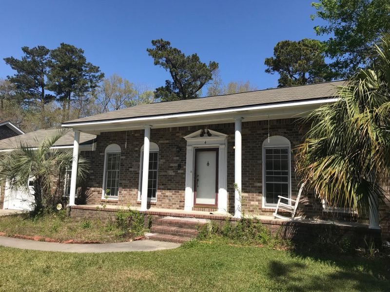 4 Sabina Ct, Hanahan, SC 29410